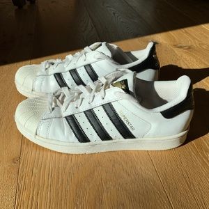 ADIDAS SUPERSTARS